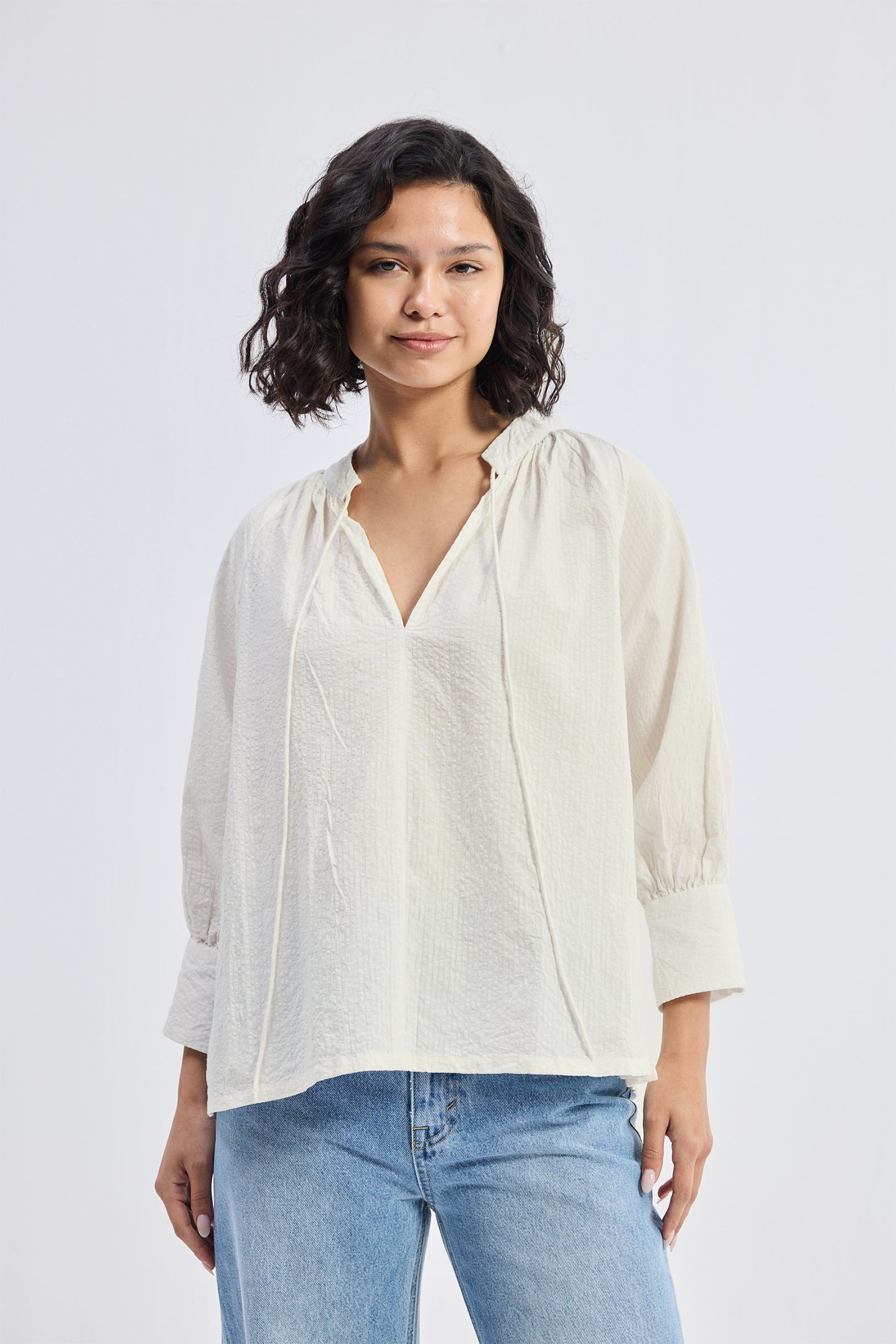 AVA | Relaxed White Blouse