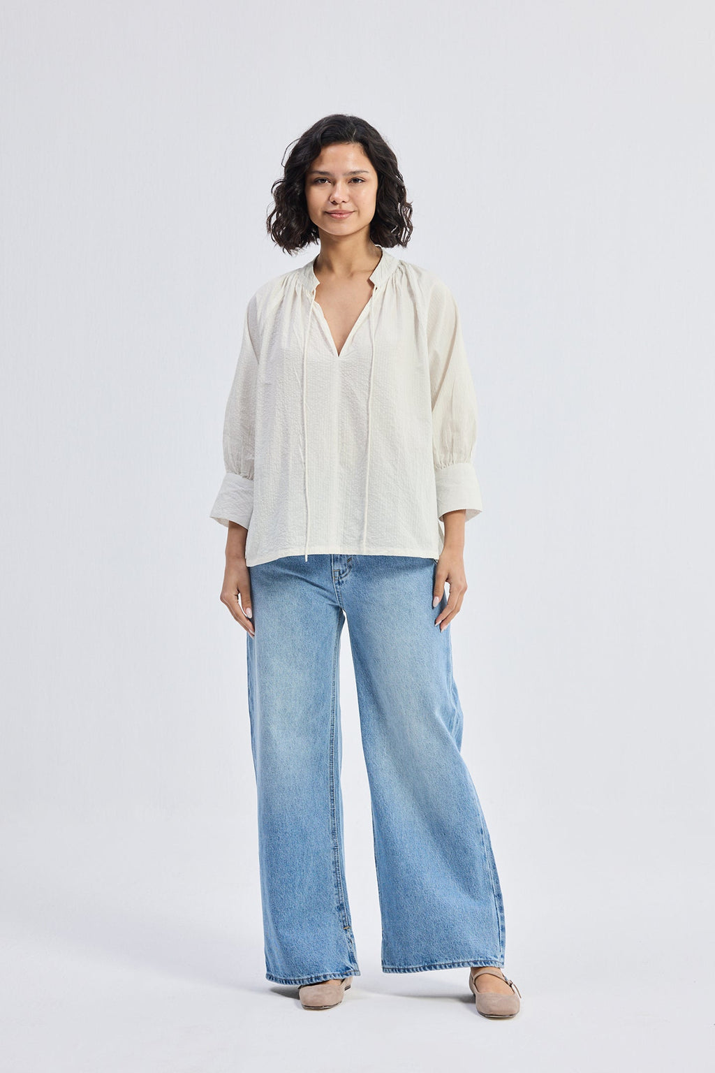 AVA | Relaxed White Blouse