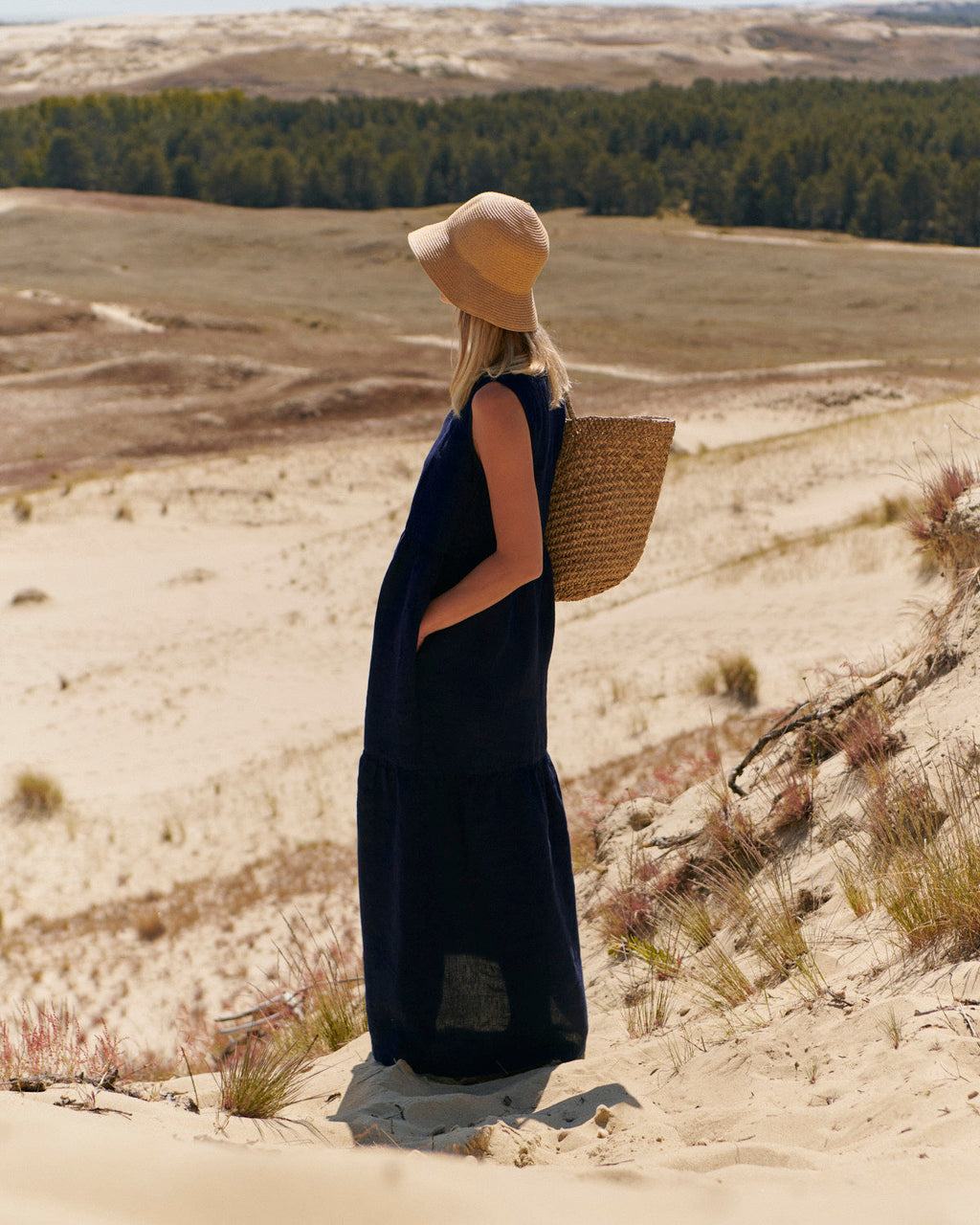LUNA | Navy Linen Maxi Dress